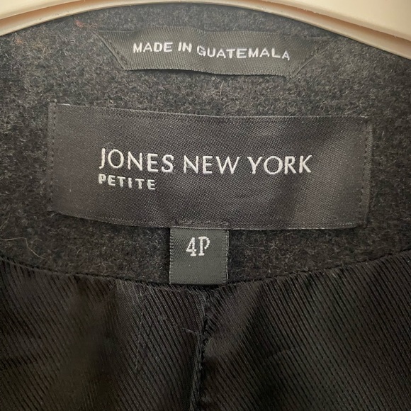 Jones NY Singel Breasted Long Wool Coat | Size 4P | Charcoal Gray - Picture 4 of 7